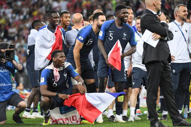 岁以下的年 岁以下的年